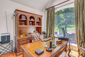 Luxe Home w/ Panoramic Greers Ferry Lake Views