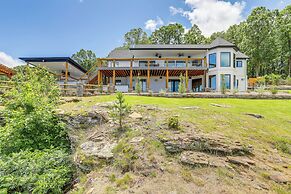Luxe Home w/ Panoramic Greers Ferry Lake Views