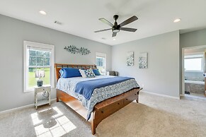 Family-friendly Abbeville Home w/ Fire Pit & Games