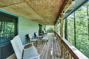 Cozy Franklin Retreat w/ Deck - 5 Mi to Downtown!