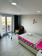 Airport Black Sea Hotel & Restaurant