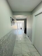 Airport Black Sea Hotel & Restaurant