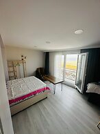 Airport Black Sea Hotel & Restaurant