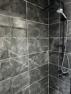 Airport Black Sea Hotel & Restaurant