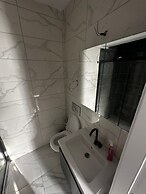 Airport Black Sea Hotel & Restaurant