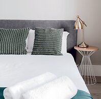 Superb Apartments opp Edgware Rd Station