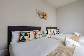 Superb Apartments opp Edgware Rd Station