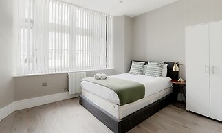 Superb Apartments opp Edgware Rd Station