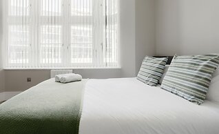 Superb Apartments opp Edgware Rd Station