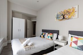 Superb Apartments opp Edgware Rd Station