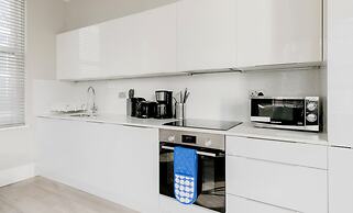 Superb Apartments opp Edgware Rd Station