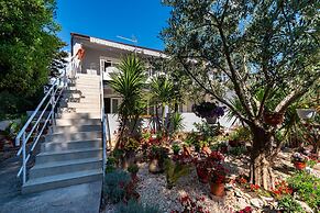 Say Close to Center and Beach 6 Kl