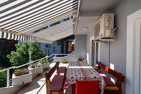 Say Close to Center and Beach 6 Kl