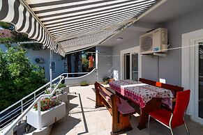 Say Close to Center and Beach 6 Kl