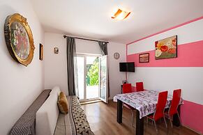 Say Close to Center and Beach 6 Kl