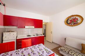 Say Close to Center and Beach 6 Kl