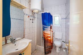 Say Close to Center and Beach 6 Kl