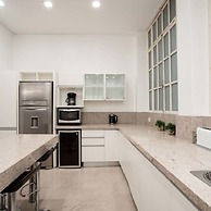 Purple Rain Elegant 2 Bedroom in Recoleta