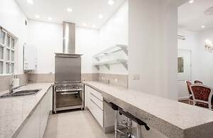 Purple Rain Elegant 2 Bedroom in Recoleta