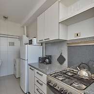 Torre Montagna I Stylish 1BR With Balcony in Nu ez