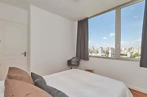 Torre Montagna I Stylish 1BR With Balcony in Nu ez