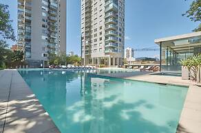 Torre Montagna I Stylish 1BR With Balcony in Nu ez