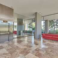 Torre Montagna I Stylish 1BR With Balcony in Nu ez