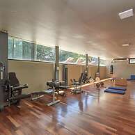 Torre Montagna I Stylish 1BR With Balcony in Nu ez