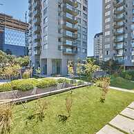 Torre Montagna I Stylish 1BR With Balcony in Nu ez