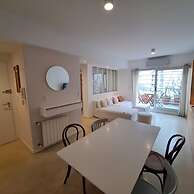 Bollini Terrace 2BR With Balcony in Recoleta