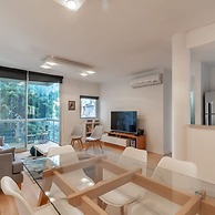 September Vibes Specious 2BR in Buenos Aires