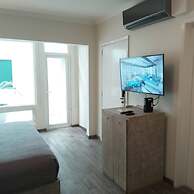 Arqu Medes Space 2bdr Studio Connecting Room