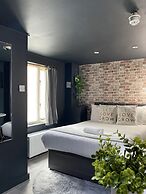 Modern studios Close to Hyde Park