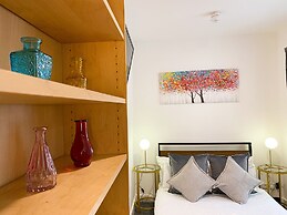 Modern studios Close to Hyde Park