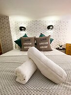 Modern studios Close to Hyde Park