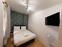 Modern studios Close to Hyde Park
