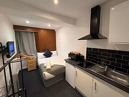 Modern studios Close to Hyde Park