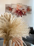 Modern studios Close to Hyde Park