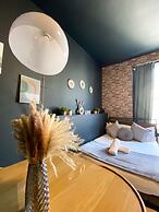 Modern studios Close to Hyde Park