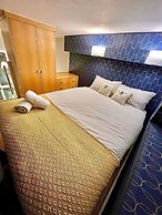 Modern studios Close to Hyde Park