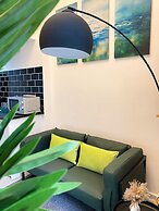 Modern studios Close to Hyde Park