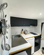 Modern studios Close to Hyde Park