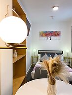 Modern studios Close to Hyde Park