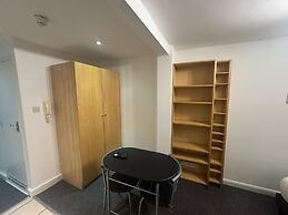 Modern studios Close to Hyde Park
