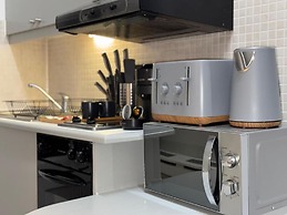Modern studios Close to Hyde Park