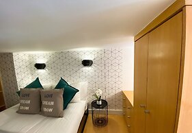 Modern studios Close to Hyde Park