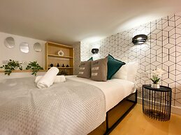 Modern studios Close to Hyde Park