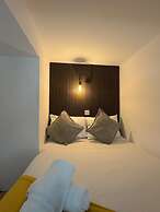 Modern studios Close to Hyde Park