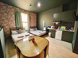 Modern studios Close to Hyde Park