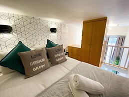 Modern studios Close to Hyde Park